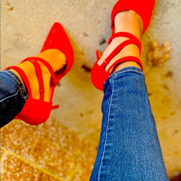 Women red heels - Picture 3 of 4